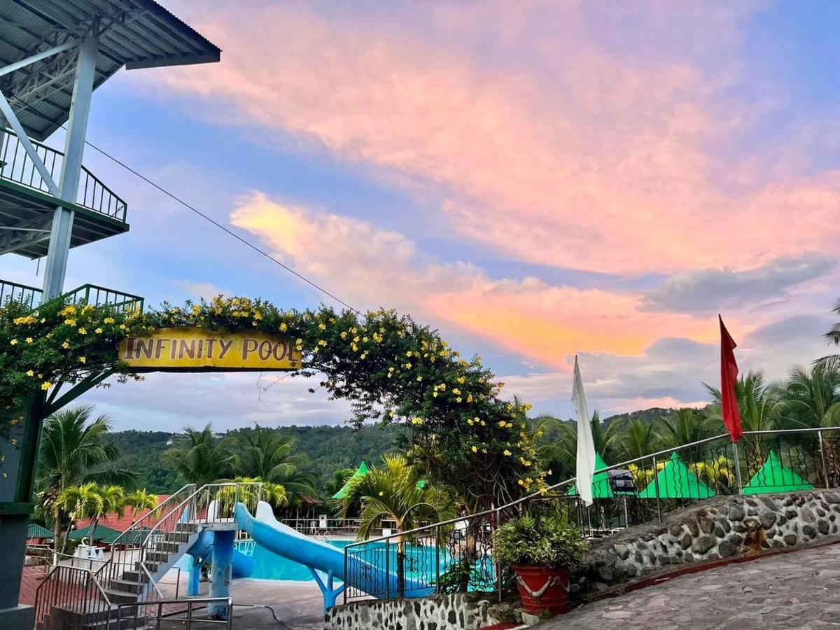 Отель La Virginia Leisure Park And Amusement Mataasnakahoy Экстерьер фото